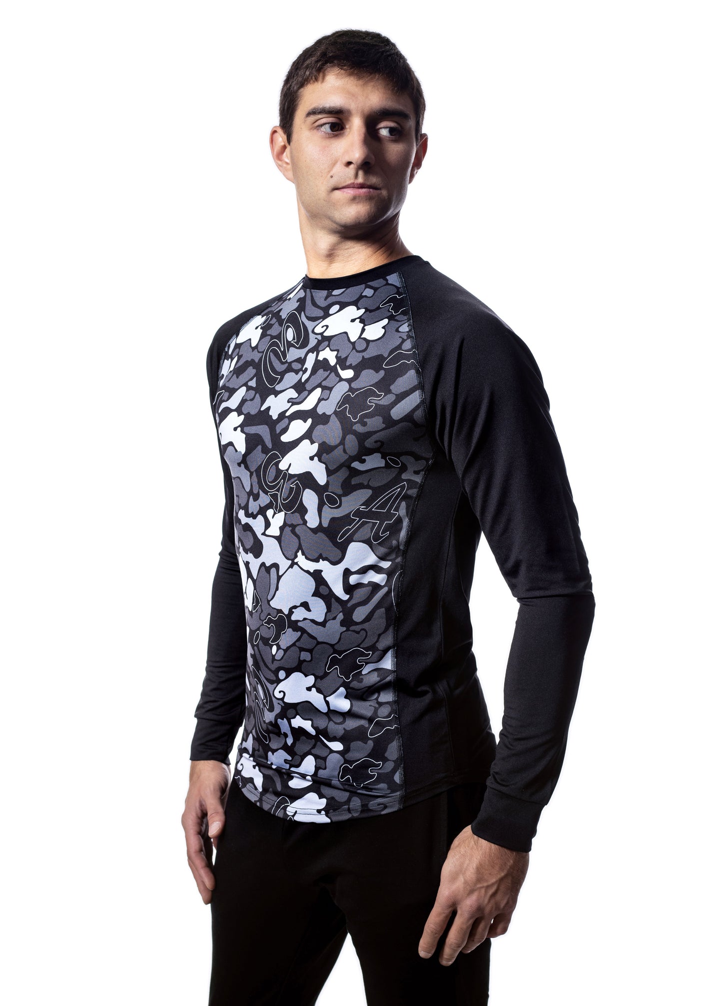 Tricou bărbătesc cu mânecă lungă și guler rotund, cu mânecă raglan