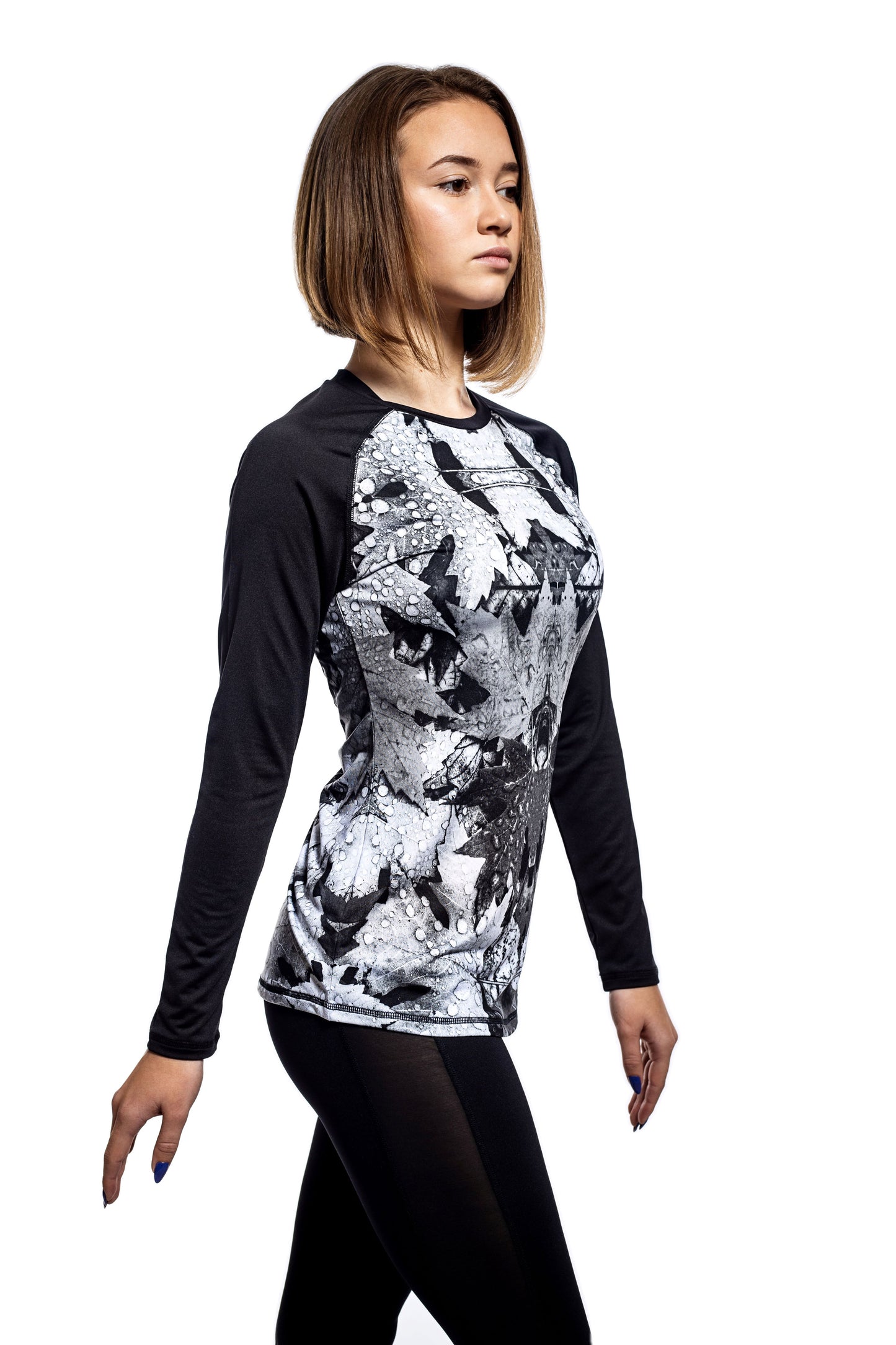 Tricou de damă cu mânecă lungă și guler rotund, cu mânecă raglan