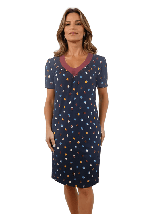Rochie de damă cu mânecă scurtă şi decolteu adânc