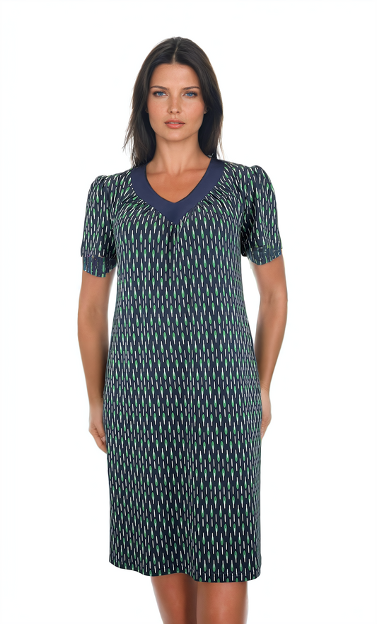 Rochie de damă cu mânecă scurtă şi decolteu adânc